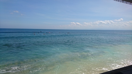 Balangan Beach で ドッグサーフィンを見る @ Balangan (\'17年4月)_d0368045_6122173.jpg