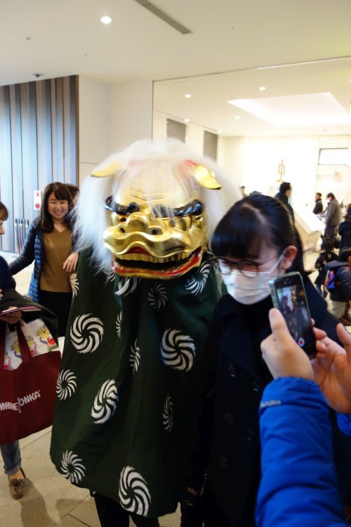 獅子舞_e0080345_22484405.jpg