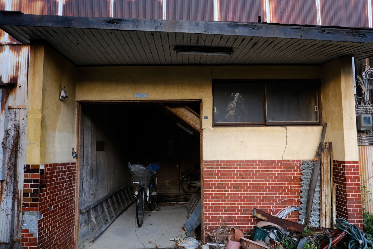 越の旅路に~21 三条市四日町 その1_c0084666_16140924.jpg