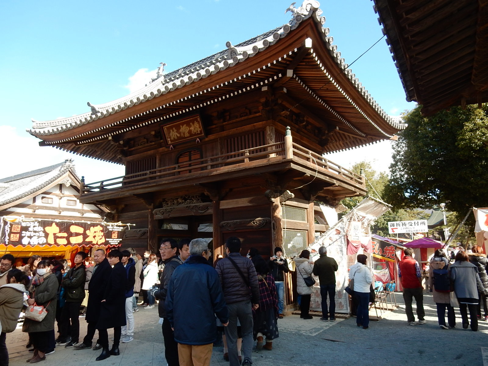 豊川稲荷と砥鹿神社奥宮(三河一宮）に初詣　その2　豊川稲荷の歴史と建築物_b0140276_12030704.jpg