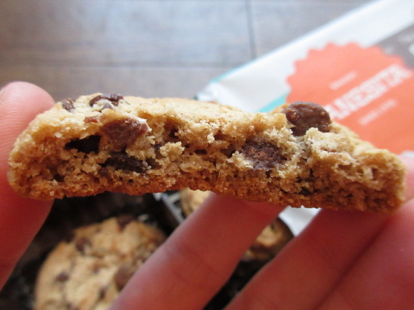 【株式会社神戸物産】BAKERY DANESITA CHOCOLATE CHIPS COOKIES_c0152767_11593642.jpg
