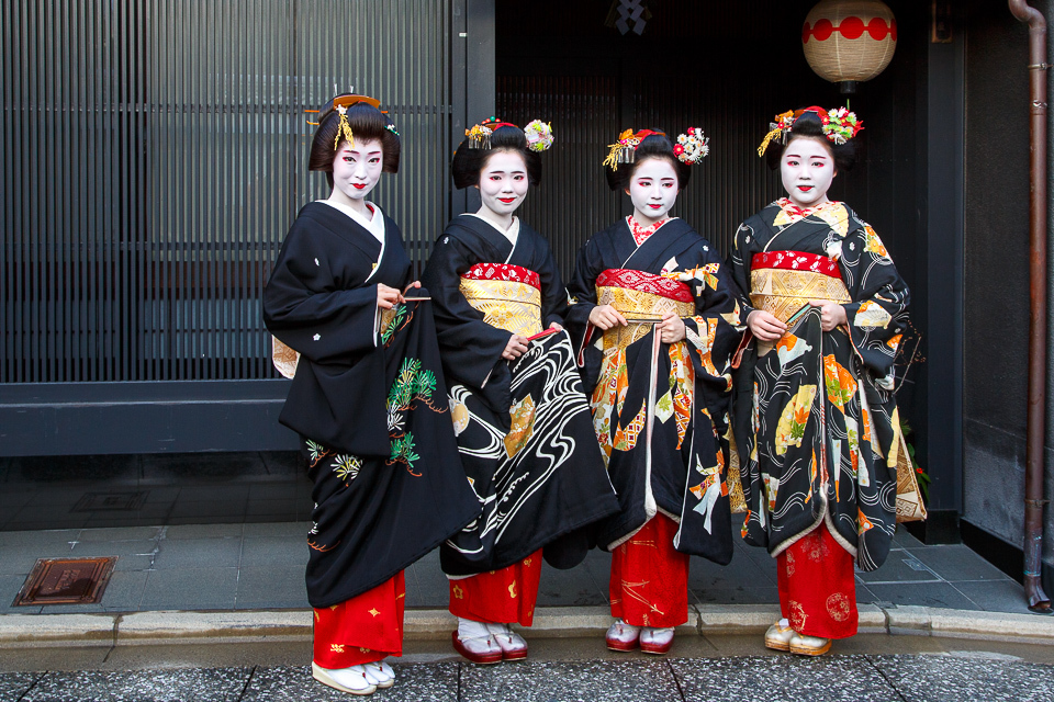 18花街の春 上七軒挨拶回り 梅乃編 Prado Photography 18花街の春 上七軒挨拶回り 梅乃編 Prado Photography