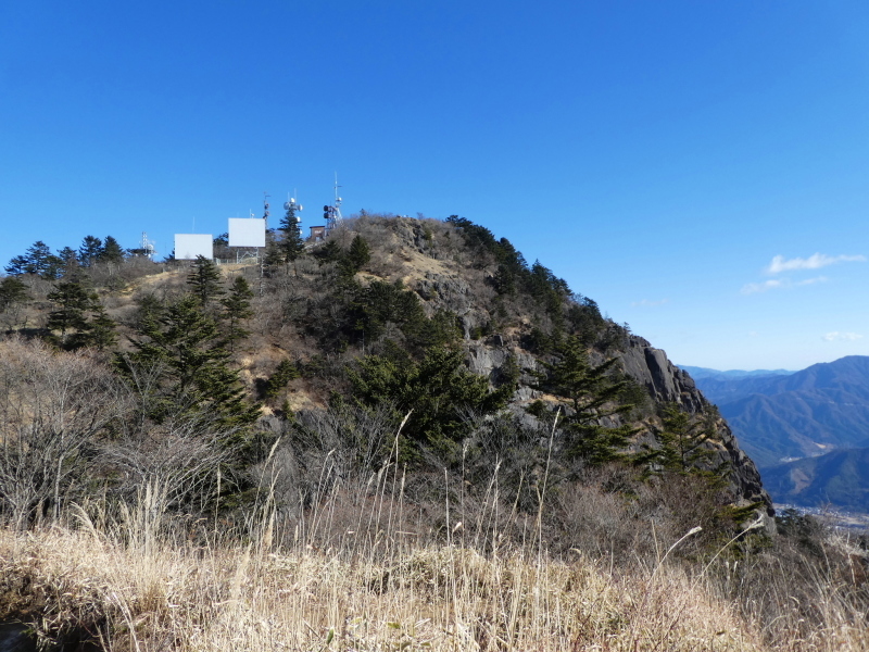 富士山展望最高の山に登る　三ﾂ峠山 (1,785.2M) ・ 三国山 (1,328M)_d0170615_11165904.jpg