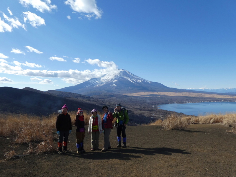 富士山展望最高の山に登る　三ﾂ峠山 (1,785.2M) ・ 三国山 (1,328M)_d0170615_11190009.jpg