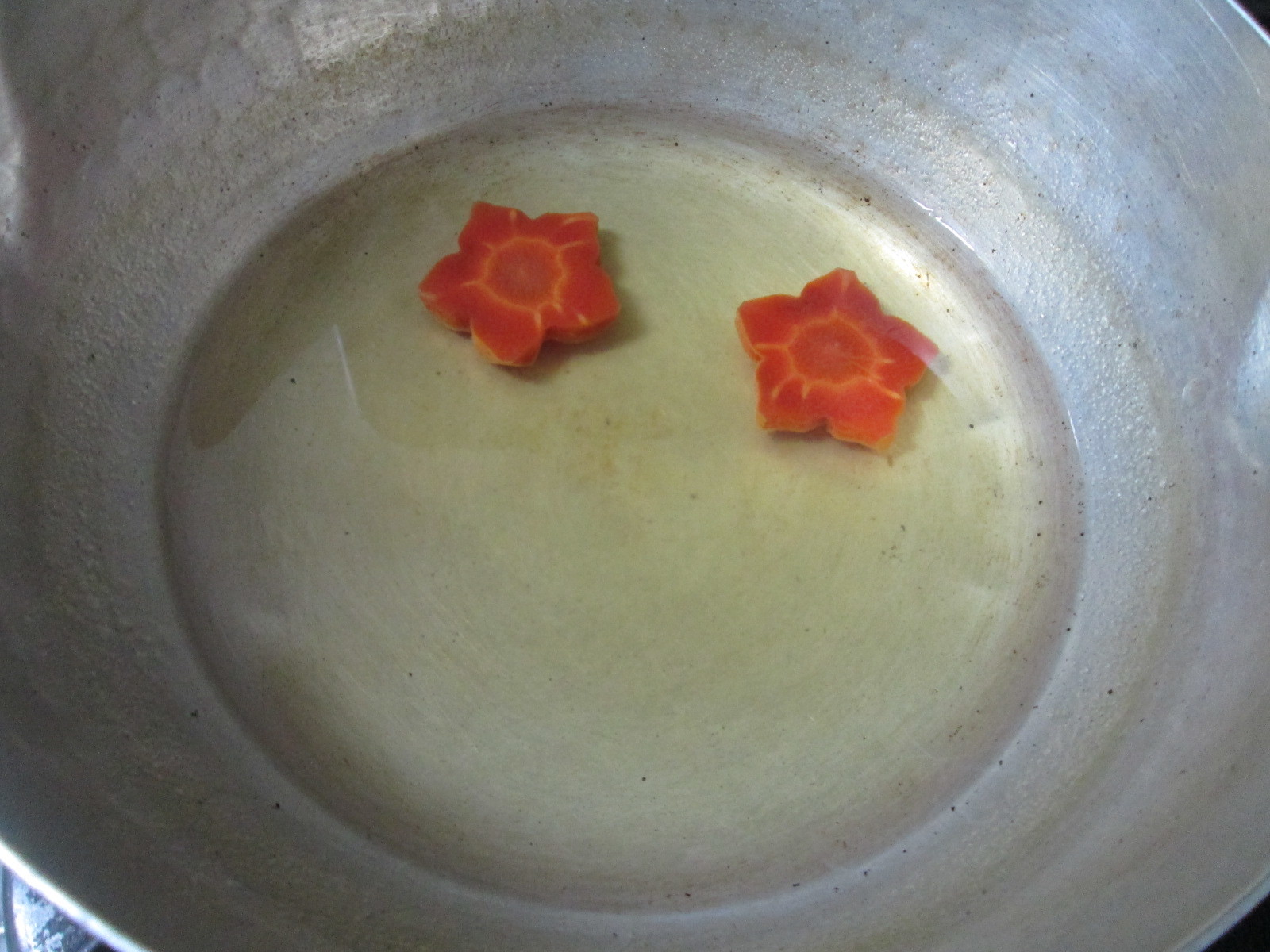 胡麻豆腐と彩り野菜のゼリー寄せ~お正月バージョン~_d0361028_21273079.jpg