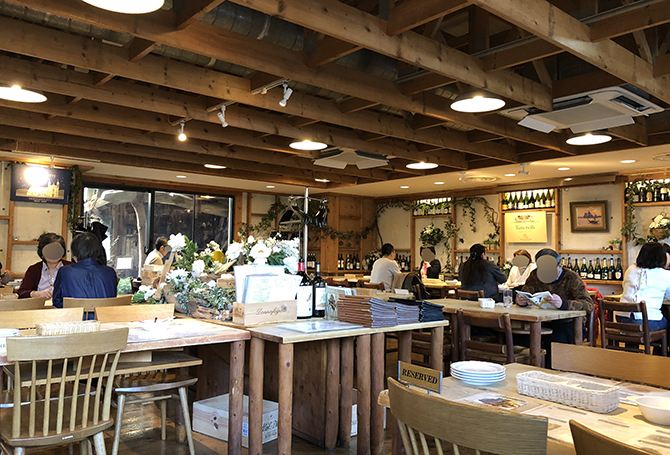 ここは鶴見じゃない!横浜鶴見でおすすめパスタランチ!おいしいイタリアン「金色の午後」_e0171573_204930100.jpg