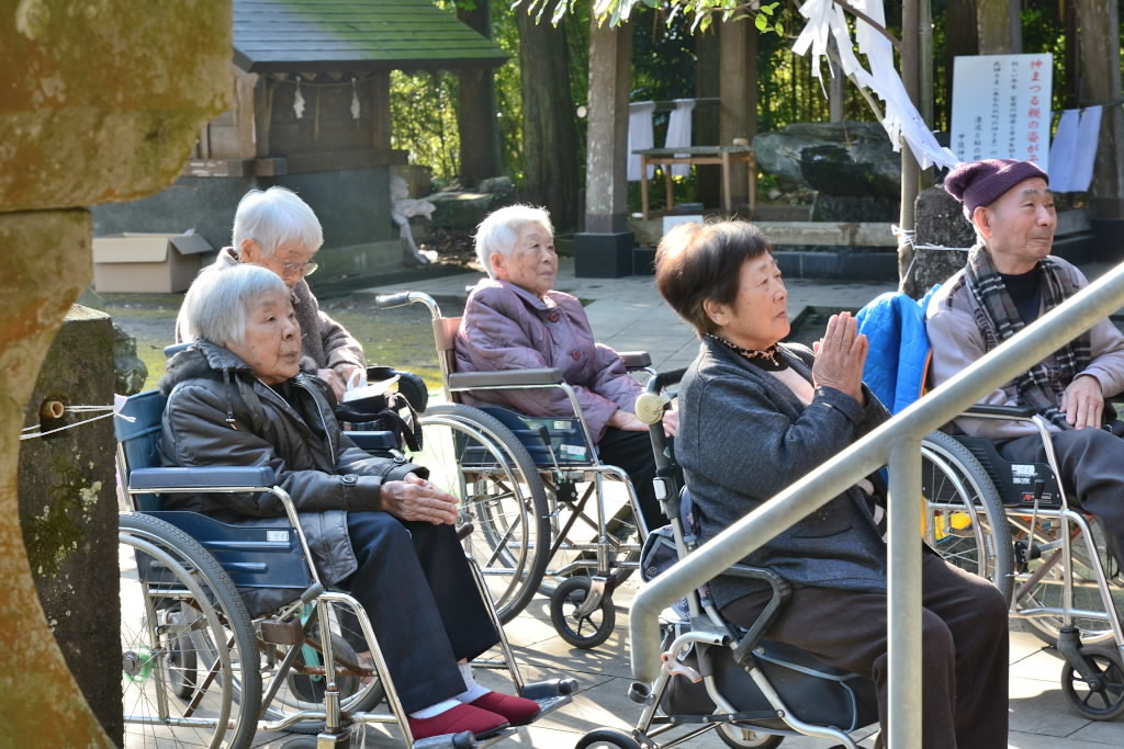 甲佐神社へ_e0056537_21253208.jpg