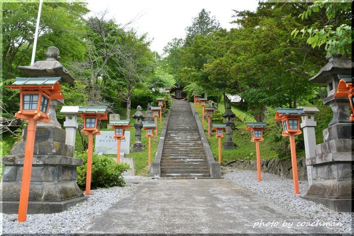 夕張神社 狛犬 (夕張市)_a0315942_22305568.jpg