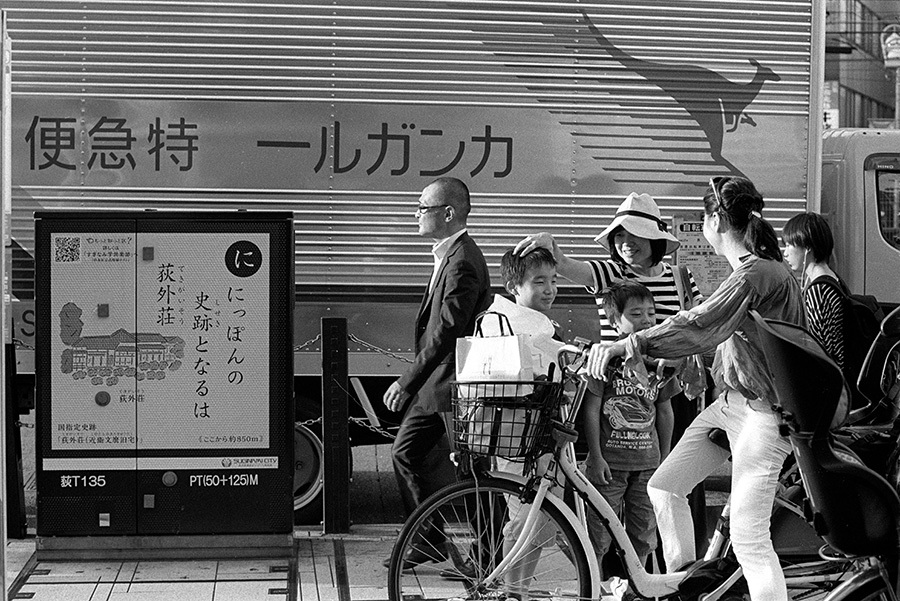 【21st Century Snapshotman 】荻窪あたり CLE + ロッコール40mmというサブカメラの選択 2017 8/29_c0035245_01134032.jpg