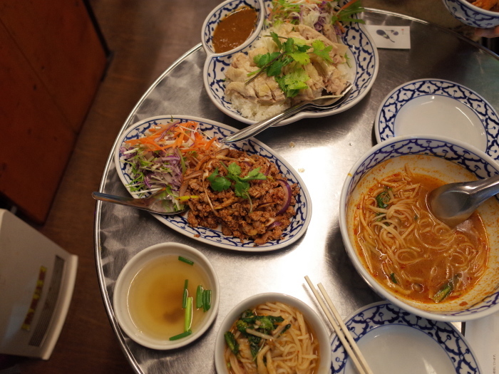 タイ屋台料理メーアン _e0276411_22292422.jpg