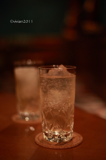 英国調バー ビッグベン ~静かな夜に乾杯~_e0227942_22383300.jpg