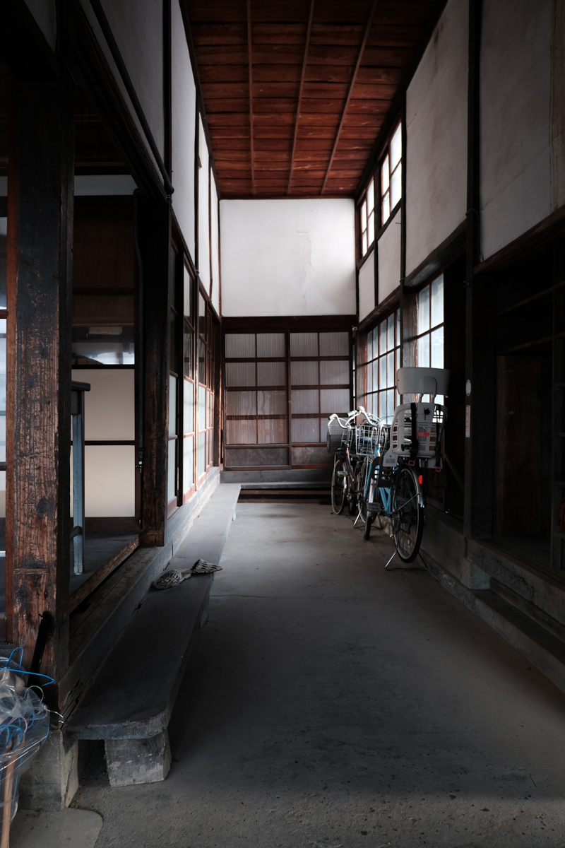 越の旅路に~29 三条市四日町 その9_c0084666_10342710.jpg