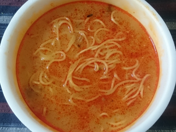 1/9 日清麺職人担々麵 + 磯辺焼き_b0042308_13074886.jpg
