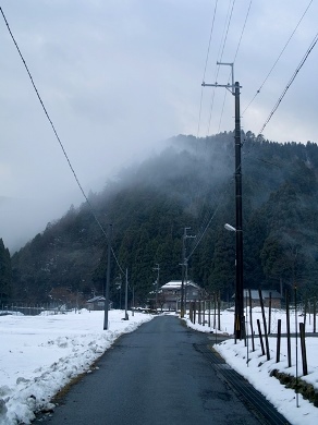 高島市行政防災無線・・・週末にかけて大雪に？_d0005250_16123839.jpg