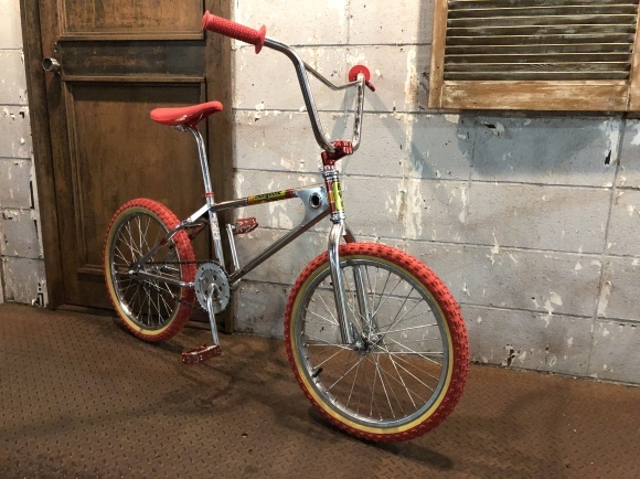 1月9日 渋谷 原宿 の自転車屋 FLAME bike前です_e0188759_19192161.jpeg