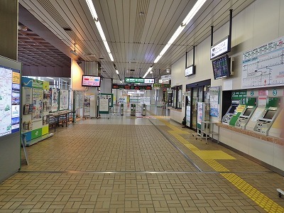 朝のJR浦佐駅_c0336902_20002474.jpg