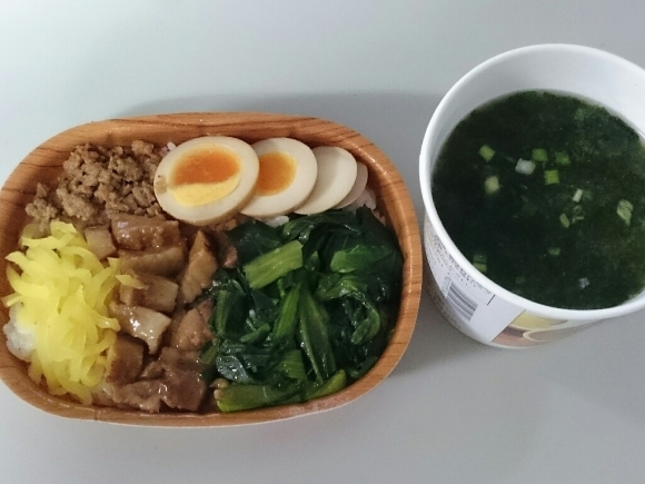 1/9夜勤飯 ルーロー飯 + 有明の海苔 + 窯出しとろけるプリン@ファミマ_b0042308_01552599.jpg