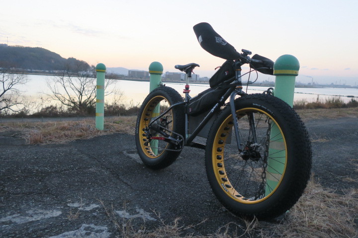 スポーツ車用ハンドルカバー_c0132901_21095716.jpg