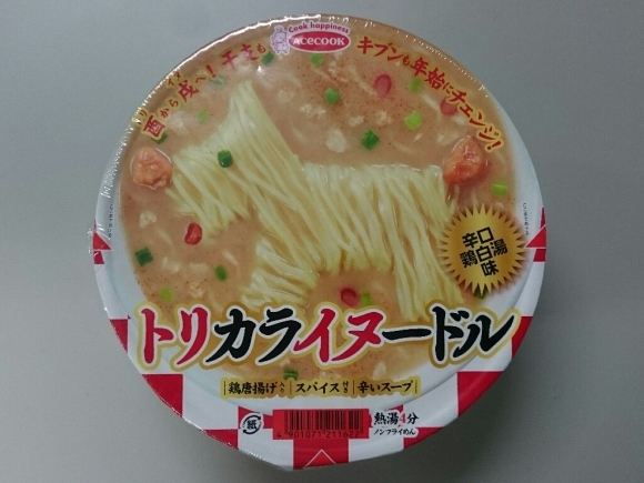 1/10夜勤飯  エースコック トリカライヌードル _b0042308_01484506.jpg