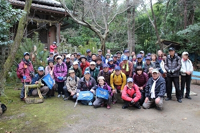 新春の神社巡りウオーク_b0044663_11383383.jpg