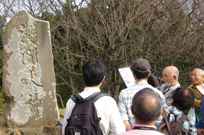 【北鎌倉六国見山の赤道考】②昭和40年代までは段々畑と雑木林_c0014967_12342985.jpg