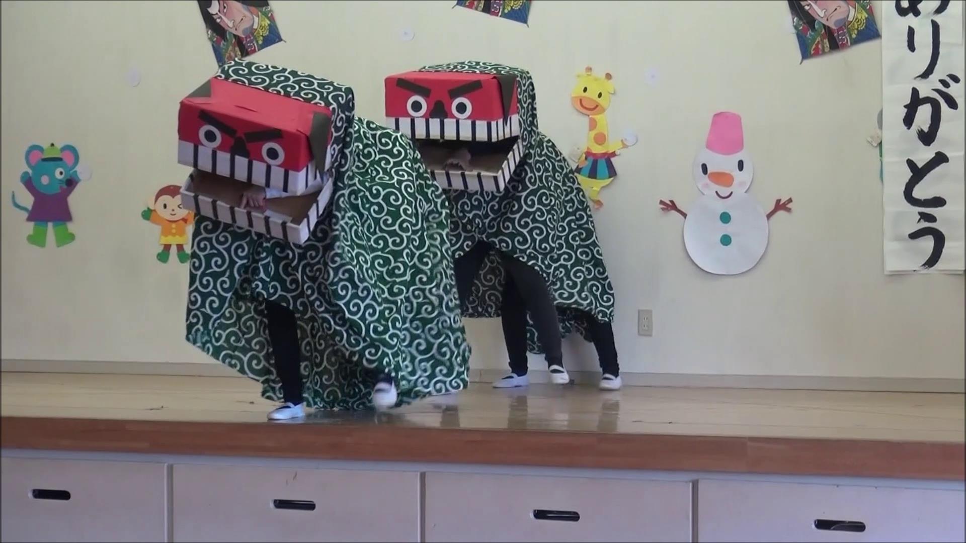 新年お楽しみ会 獅子舞 笠間市 ともべ幼稚園 ひろばの裏庭 笠間市 旧友部町 新年お楽しみ会 獅子舞 笠間市 ともべ幼稚園 ひろばの裏庭 笠間市 旧友部町