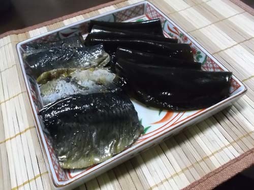 身欠き鰊と昆布の甘露煮&嫁からの貢物?_f0019498_21180288.jpg
