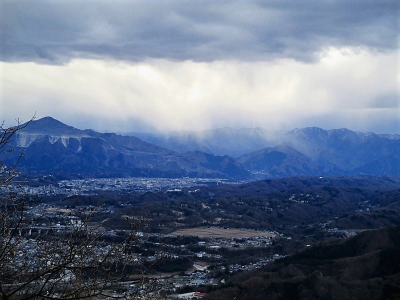 長瀞町　長瀞アルプスから風花舞う宝登山　　　　　Hodosan in Nagatoro, Saitama_f0308721_02293308.jpg