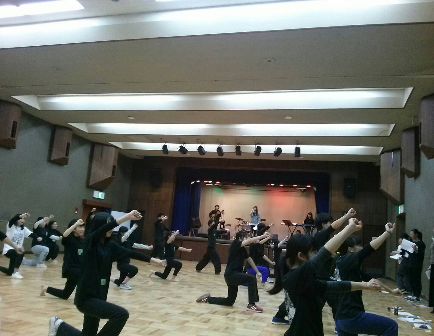 b0080984_23315590.jpeg