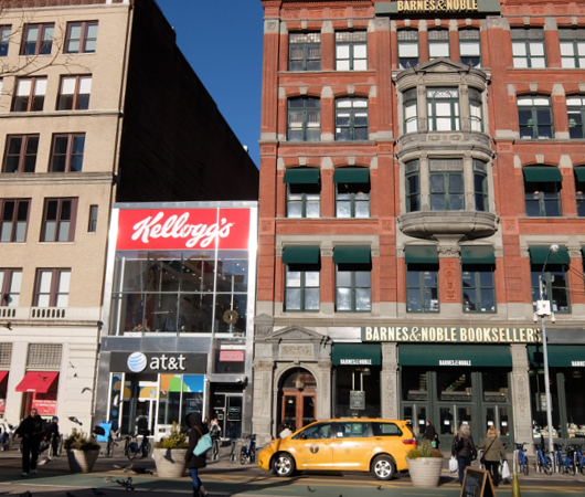 アメリカ文化を肌で感じるNYの新名所、ケロッグ・カフェNYC（Kellogg\'s Cafe NYC）_b0007805_1216669.jpg