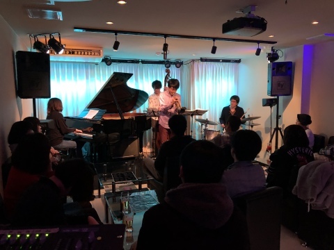 Jazzlive comin 広島 明日月曜日はスペシャルなライブです！_b0115606_11522041.jpeg