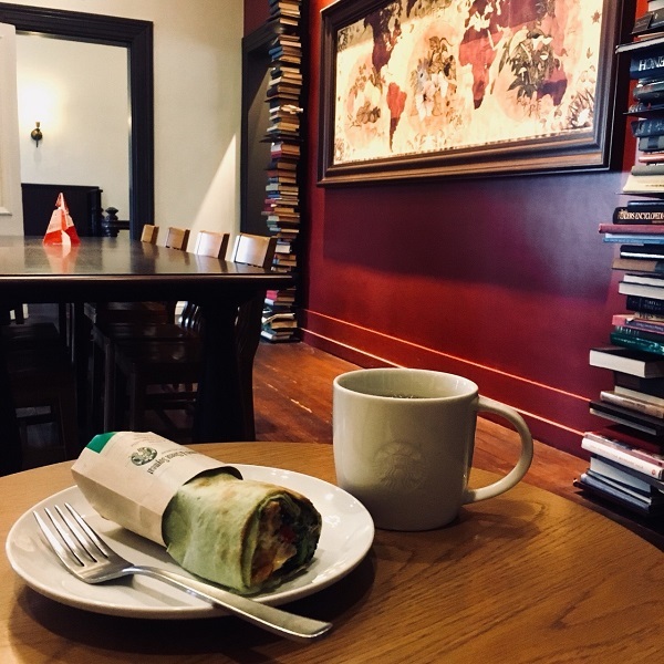 異人館スタバ_e0149215_22381968.jpg