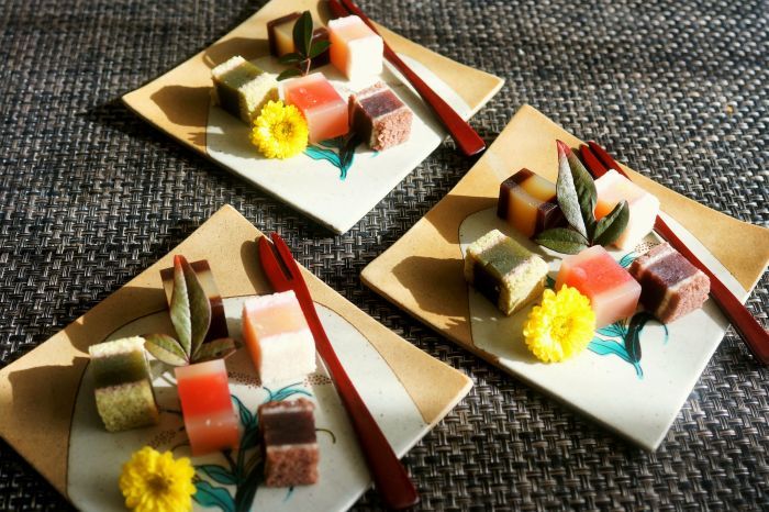 ■【娘夫婦からのお土産品＋ お裾分け品＋お年玉＋お守りも＾０＾】_b0033423_00032907.jpg