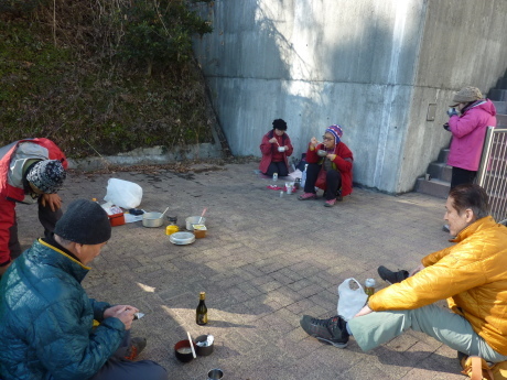 『菊水第2ルンゼと山の新年会』 _c0218841_11084762.jpg