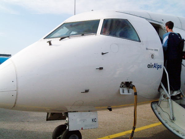 オーストリアの旅 ザルツブルク ウィーン KLM AirAlps Dornier328-110 2005年7月_f0117059_13453865.jpg