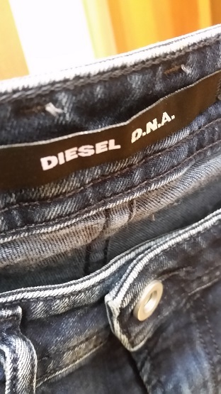 DIESEL　新作デニム3型_b0166864_19312829.jpg