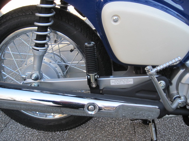 部品は共通です バイクの横輪 部品は共通です バイクの横輪