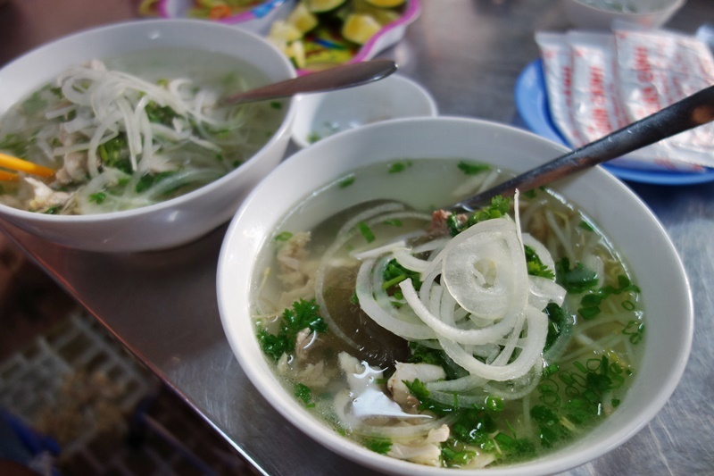 2017-\'18 年越しベトナム～我が家の定番！絶品鶏スープの麺屋さん＆モヤさまに出た「MY BANH M I」_d0133704_16180975.jpg