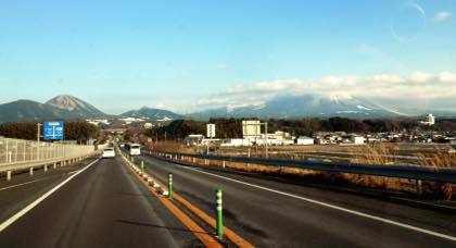米子到着寺にはほとんど見えなかった大山......帰る頃には....._b0194185_22194069.jpg
