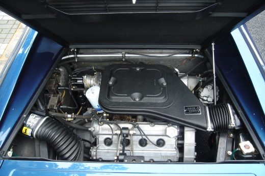 もう1台の英国からのDino308gt4_a0129711_16050554.jpg