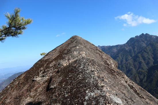 祖母山神原登山口から神掛岩 カンカケイワ に登る 山に癒されて