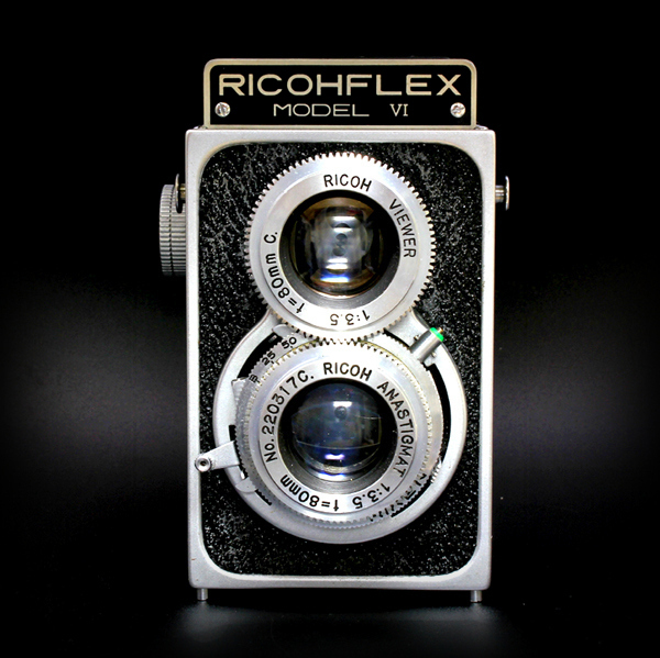 ※ 古いカメラ が好きです [４１]　RICOHFLEX MODEL Ⅵ  1953_d0353401_21393583.jpg