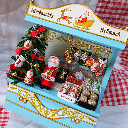 ミニチュアのクリスマスマーケット ”オーナメント屋さん”、完成♪ | 星