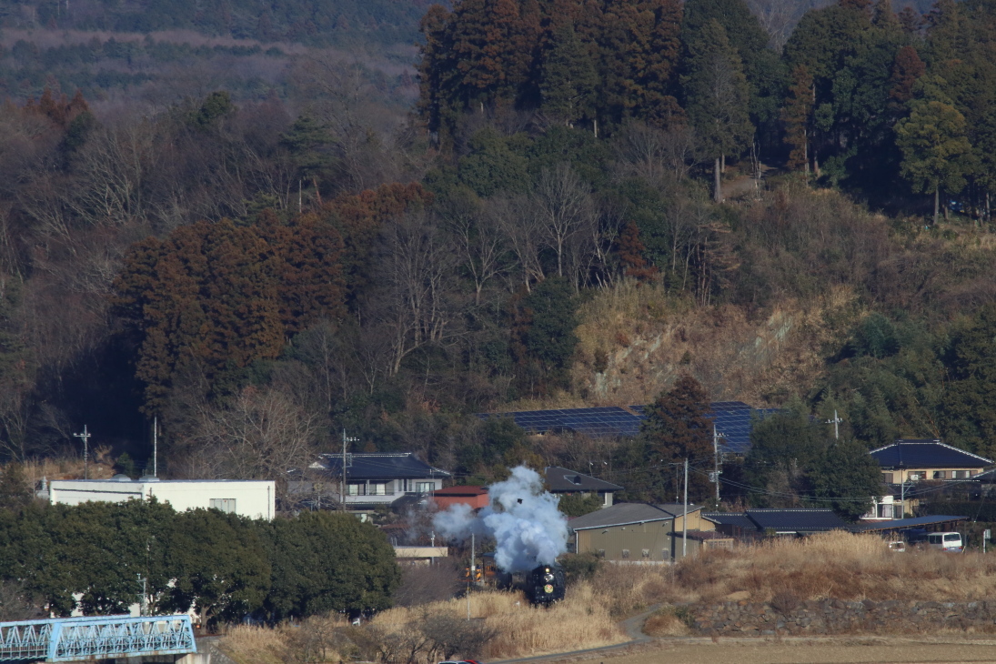 白煙あげて青い鉄橋へ向かう - 真岡・2018年冬 -_b0190710_23031799.jpg