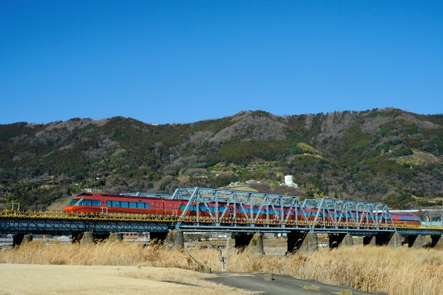 青空と小田急ロマンスカーGSE#試運転 ②_e0359873_11582537.jpg