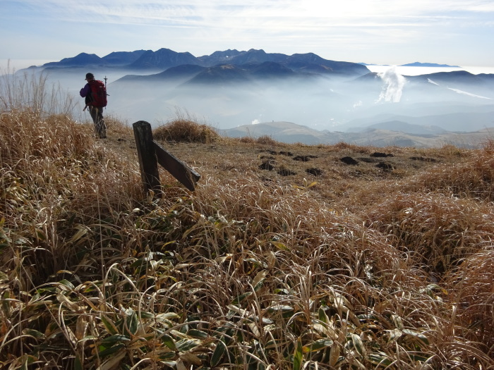 涌蓋山（わいたさん）抜群の展望　はげの湯登山口から_b0124306_11381159.jpg