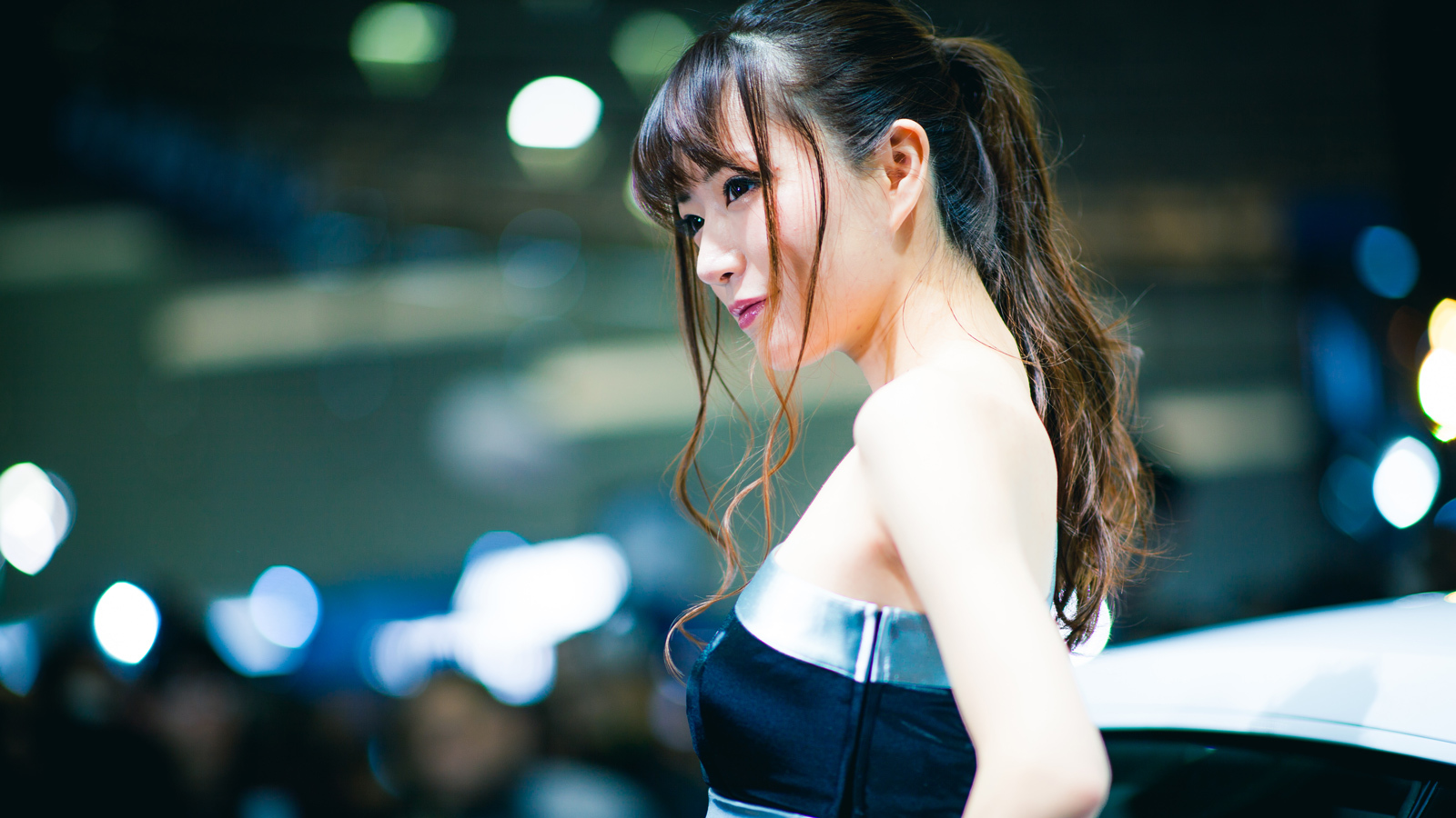あなたの写真は現像でもっと良くなる Part7 東京オートサロンで撮影した美女の写真で影と戦う 部屋と458と私