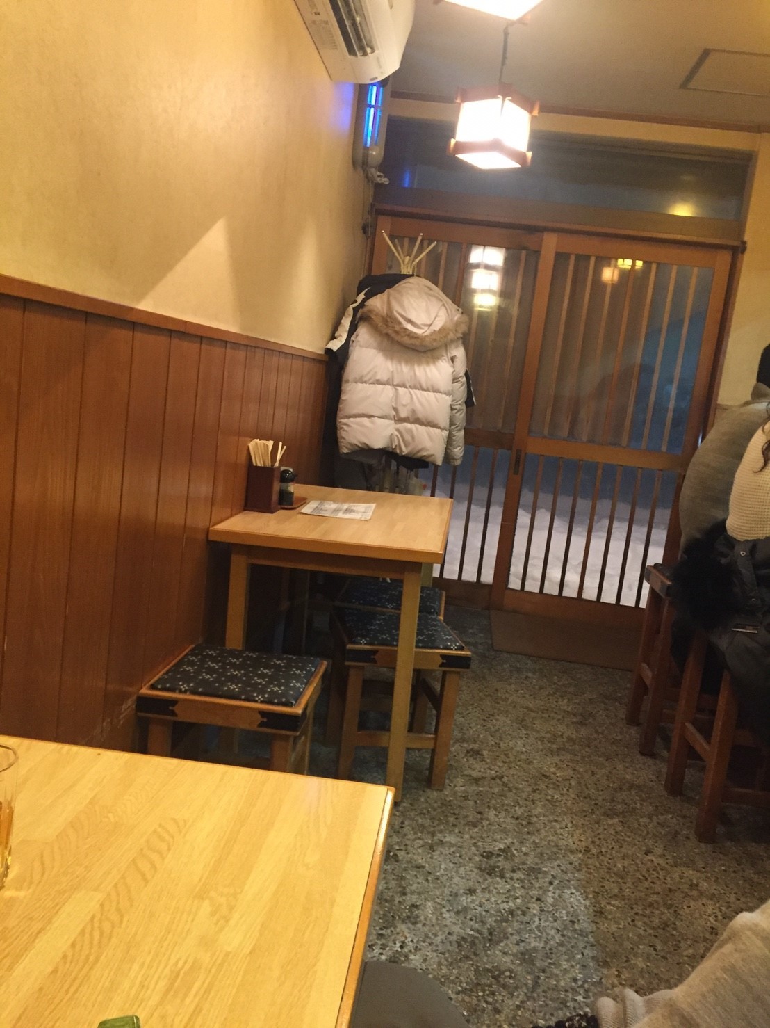 焼鳥 たるや 国府 裏luz