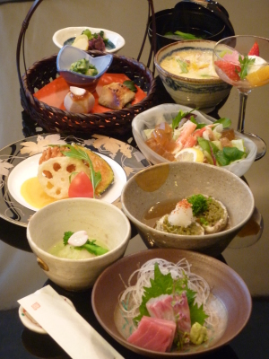 お鍋の季節に極上一番だしぽん酢『臣城』はいかがですか?大好評発売中!!_a0254656_17454052.jpg