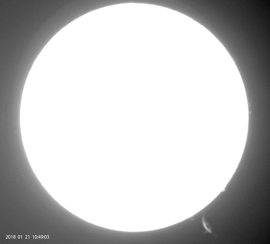 1月21日の太陽　大プロミネンス出現！_e0174091_14335299.jpg